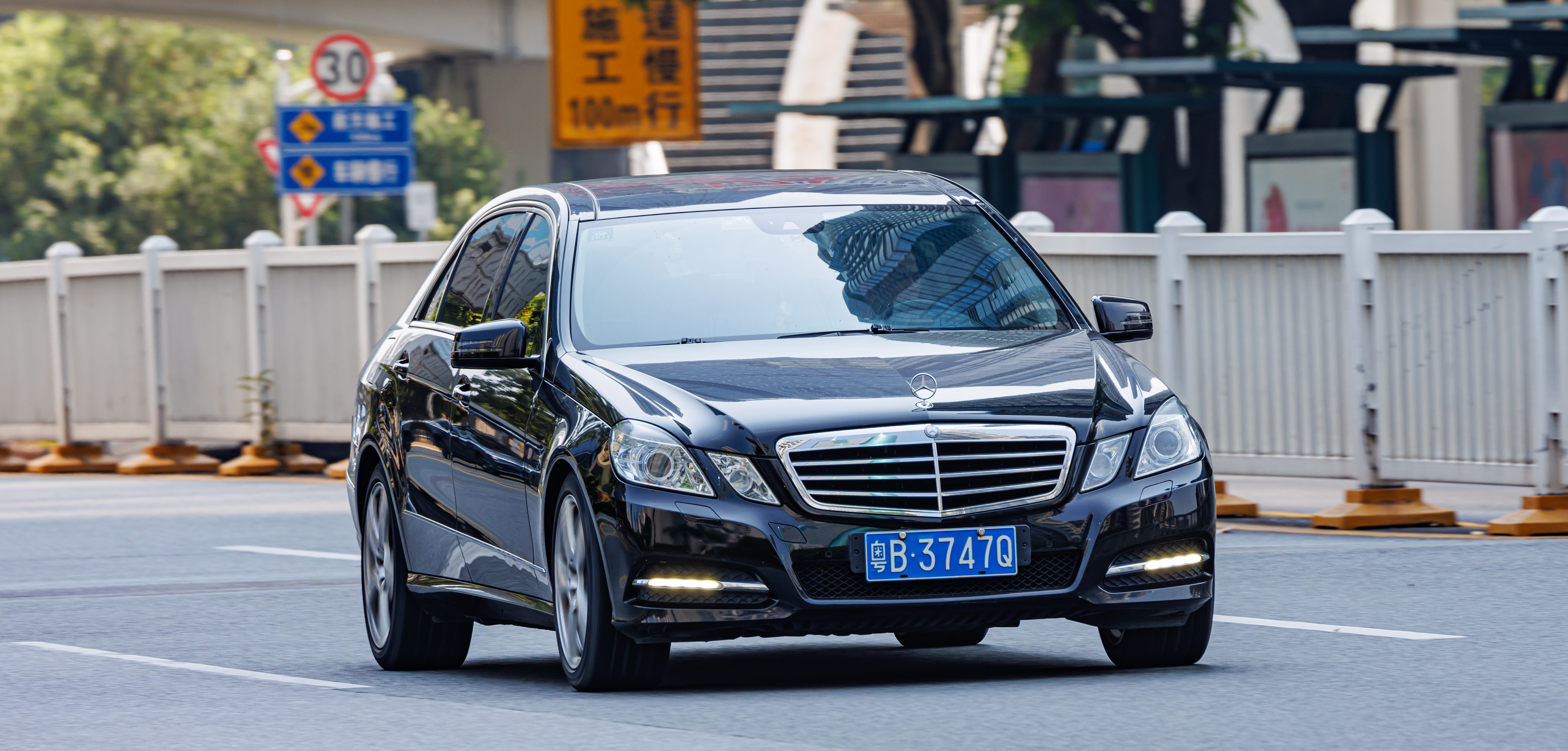 Mercedes-Benz E-Class 2022