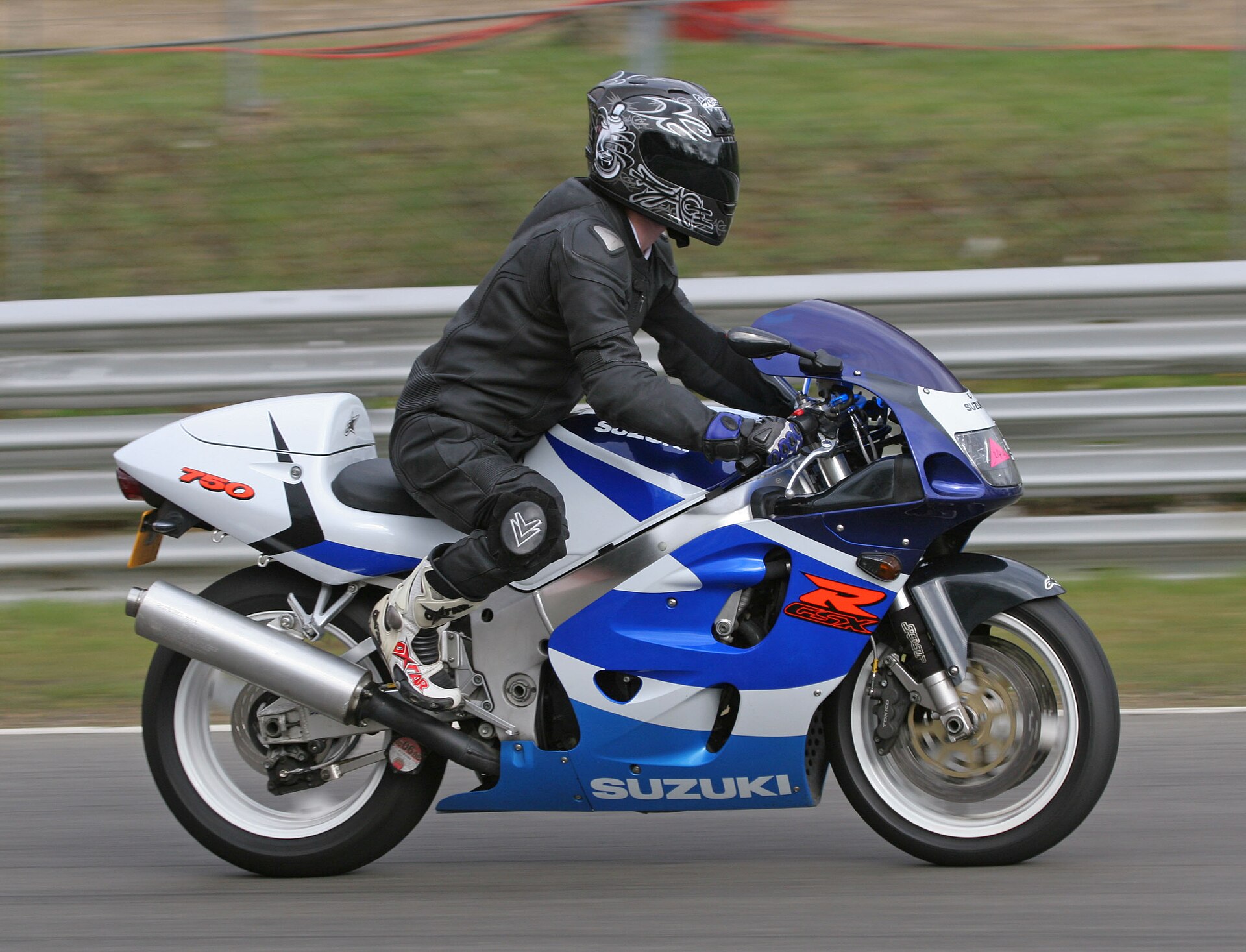 Suzuki GSX-R750